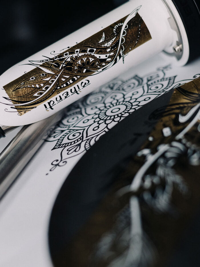 【受注販売】EL Bomber Mihendi / エルボンバー メヘンディ